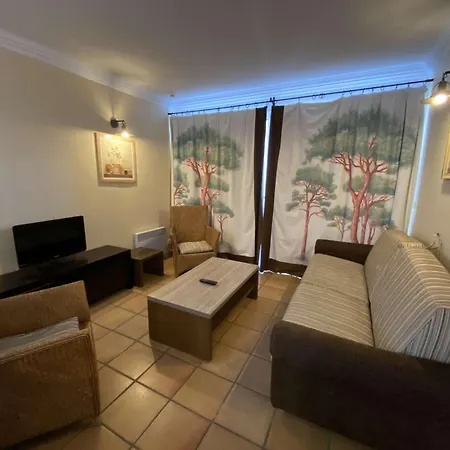 Sm580-3001 Les Bastides Domaine Avec Piscine A Lejlighed *